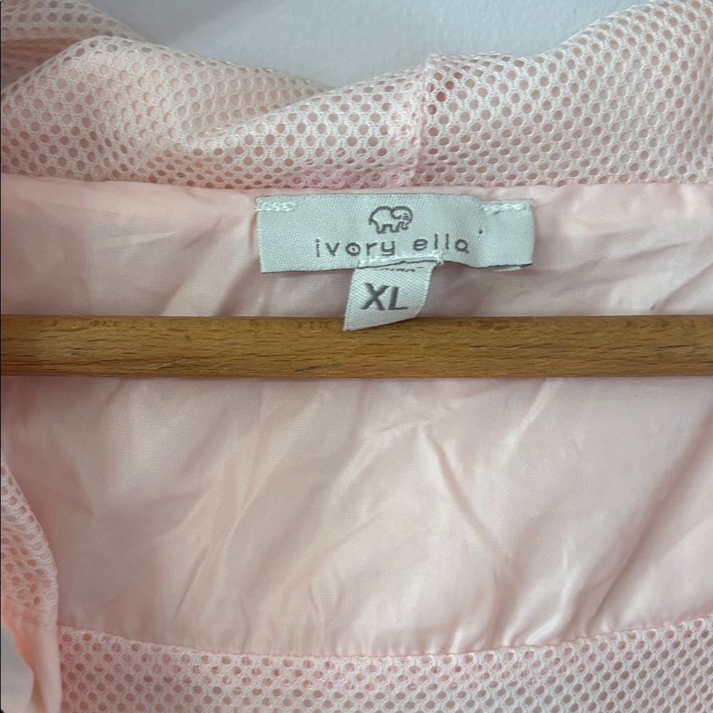 ivory ella Light Pink Hooded Windbreaker Jacket with Elephant Logo - Picture 4 of 5